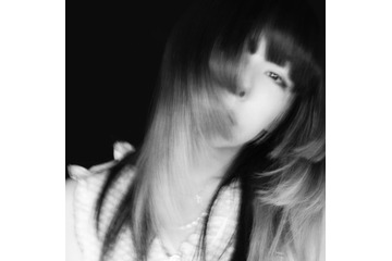 aiko、父親顔出しショットに反響「イケメン」「似てる」 画像