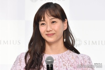 藤本美貴、次女の登校姿に反響「セレブ感すごい」「オーラ放ってる」 画像