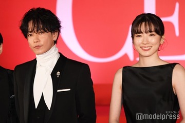 佐藤健・永野芽郁ら「はたらく細胞」キャスト14人が豪華集結 ファンに“神対応”も 画像