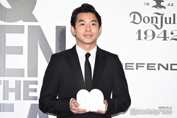 仲野太賀“イケてる賞”受賞に喜び ドラマ共演の伊藤沙莉＆小池栄子に感謝【GQ MEN OF THE YEAR 2024】 画像