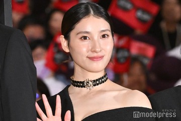 土屋太鳳、子どもを抱っこ 姉・炎伽撮影プライベート写真に「愛おしさを感じる」「素敵な親子時間」と反響 画像