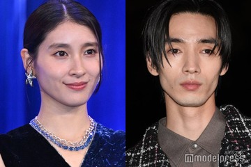 「海に眠るダイヤモンド」清水尋也＆土屋太鳳、腕組み“ウエディングショット”公開「美しい」「身長差がいい」の声 画像