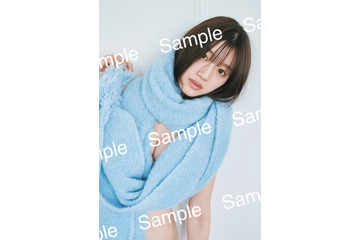日向坂46佐々木美玲、マフラー巻いた姿にドキッ 1st写真集封入ポストカード第6弾解禁【陽射しのパレード】 画像
