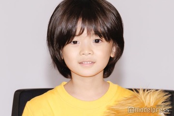 「ライオンの隠れ家」佐藤大空、サンタコスプレで上目遣い「ウルトラ可愛い」「最高のクリスマスプレゼント」との声 画像