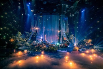 【紅白本番】“素顔非公開”tuki.、初紅白で絶妙演出「晩餐歌」テレビ初生歌唱で橋本環奈「難しくてカラオケで歌えない」 画像