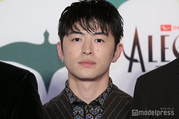 GENERATIONS佐野玲於、子どもに囲まれたショット公開「親戚の子かな？」「全員天使」と話題 画像