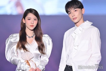 ミチ、ミニ丈で美脚披露 よしあきはキレイめスタイル【TGCしずおか2025】 画像