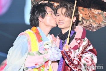 綱啓永、げんじぶ杢代和人に頬キス ペアランウェイに会場歓声【TGCしずおか2025】 画像