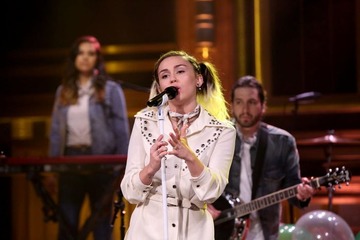 マイリー・サイラス、過去に全焼した自宅公開「心が痛む」米LAでの大規模山火事に言及 画像