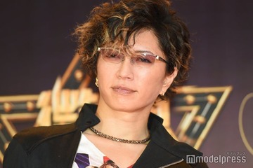 GACKT、中居正広の芸能界引退に「裏があるとしか思えない」 画像