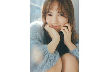 乃木坂46田村真佑、美脚のぞくニット姿 “あざとい”表情にドキッ 画像