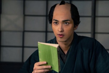 大河「べらぼう」監督から見た横浜流星の“惚れる”姿「常に真剣勝負」 中村隼人とのバディのような関係性も【深川貴志ディレクターインタビュー中編】 画像