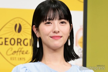 浜辺美波、友人の人気歌手からメッセージ 交流秘話明かす「私はかっちゃんって呼ばれてて」 画像