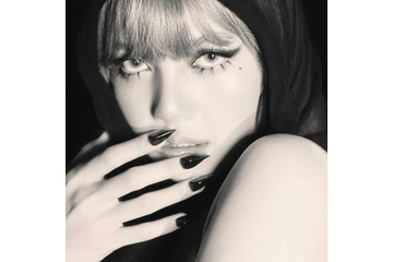 BLACKPINKリサ、緊急来日決定 プレミアムイベント開催＆ポップアップ登場 画像