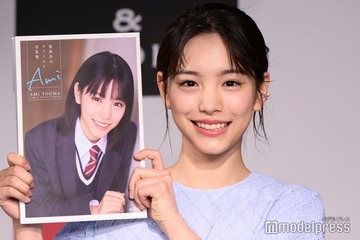當真あみ、初写真集のお気に入りカット明かす「憧れを持っていて」 第2弾制作にも意欲【Ami】 画像