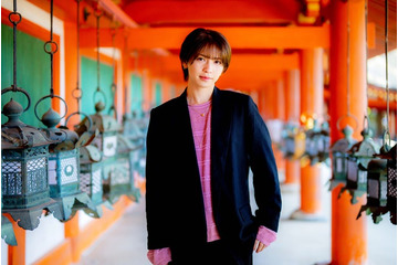 岩橋玄樹、ライブ成功祈願で春日神社訪れる 世界遺産でSPパフォーマンスへ 画像