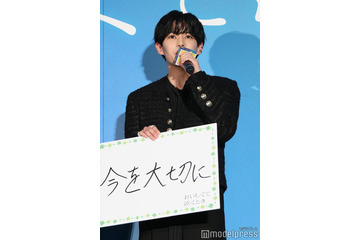 なにわ男子・長尾謙杜、舞台挨拶中にプチハプニング 熱い約束も交わす「今を大切に」【おいしくて泣くとき】 画像