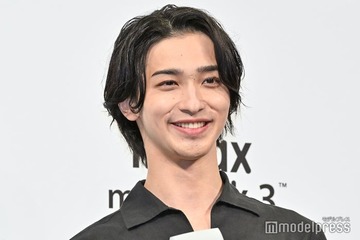 横浜流星「片思い世界」ピアノ練習動画に反響続々「初挑戦なのにクオリティすごい」「絵になる」 画像