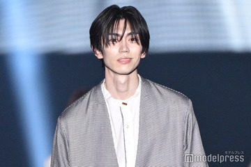 樋口幸平、ハーフパンツ着こなす クールなセットアップ姿【TGC熊本2025】 画像