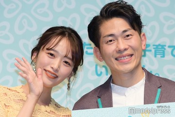 近藤千尋「今年で結婚10年」夫・ジャンポケ太田＆第3子とのデート写真公開「癒された」「素敵な家族」の声 画像