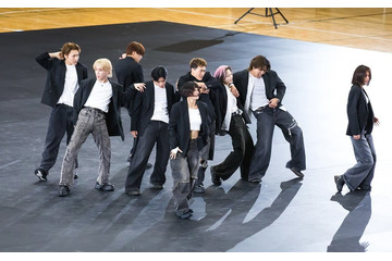 「それスノ」“9人ダンス日本一決定戦”Snow Man岩本照が語るダンスへの熱い思い LDHチームらパフォーマンス写真解禁 画像