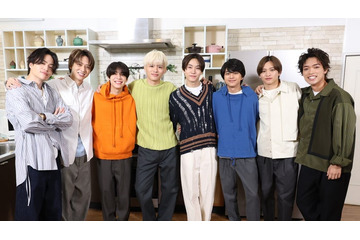 timelesz冠番組「タイムレスマン」FODで未公開映像独占配信決定 初回は移動車内のメンバー8人に密着 画像