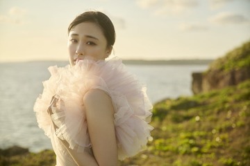 大友花恋、ウエディングドレス姿披露 変化した結婚観＆人生設計明かす 画像