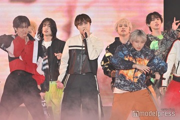 BUDDiiS「ガルアワ」トリ飾る FUMINORIのランウェイイジりも【GirlsAward 2025SS】 画像