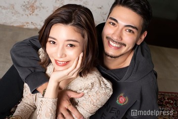 島袋聖南、広々自宅での家族ショット公開「素敵なおうち時間」「豪邸」と反響 画像