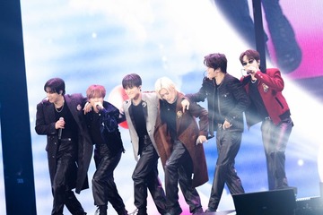 NCT 127東京ドーム公演に地響きレベルの叫び 6人だからこそ浮き彫りになるパワー、完全体8人での永遠誓う【THE MOMENTUM／セットリスト】 画像