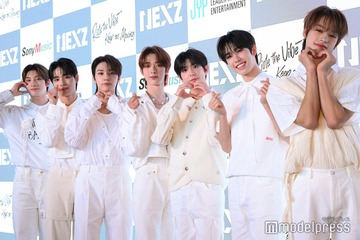 NEXZ、トレンド入り果たした全員金髪ショット公開「伝説級ビジュ」「最高すぎて鳥肌」の声 画像