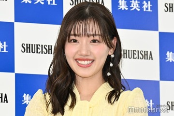 元日向坂46佐々木美玲、ミニスカから美脚スラリ ロンドン満喫ショットに「初めて見る雰囲気」「新鮮」と反響 画像