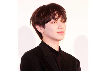 宮世琉弥、BBQもぐもぐ！自然体SHOTにファン悶絶「きゅん」「可愛すぎる」 画像