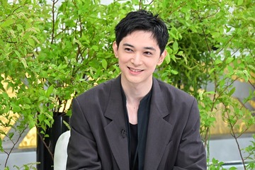 吉沢亮、大親友がサプライズ登場＆“衝撃の恋愛事情”明らかに「ひと目惚れしちゃって…」 画像