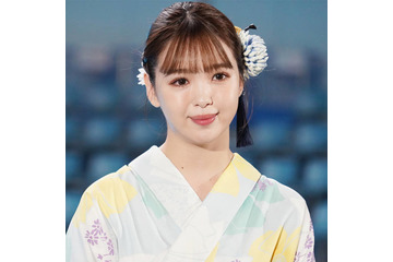 藤田ニコル、ビーチでパシャリ！ビキニ姿のリラックスSHOTにファン悶絶「美しいです」「色気もあってたまらん」 画像