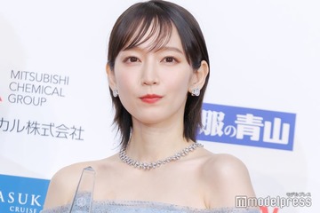 吉岡里帆、へそ出しルックでヘルシー肌見せ「スタイルいい」「透明感すごい」の声 画像