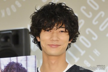 脳出血で療養中の清原翔、友人との2ショット公開「いい笑顔」「帽子の文字が最高」の声 画像