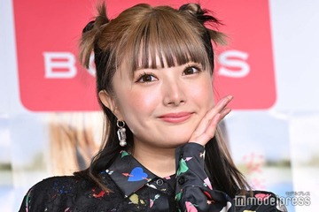安斉かれん、美脚際立つヒョウ柄ミニスカ姿「スタイル抜群」「ギャル最強」の声 画像