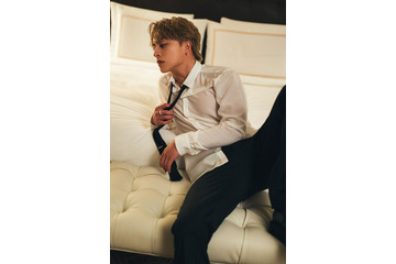 GENERATIONS白濱亜嵐、夜のベッドシーン先行カット解禁 大人な表情で魅了【Hallelujah!!】 画像