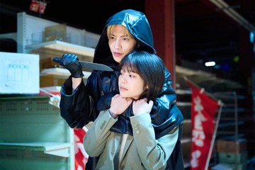 【恋は闇 最終話】 万琴、浩暉にナイフを突きつけられる ホルスの目殺人事件の真相とは 画像