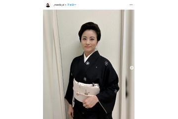 前田愛、次男・中村長三郎撮影のオフショット公開 肌見せノースリーブ姿に「とってもお綺麗」「髪色がお洒落」の声 画像