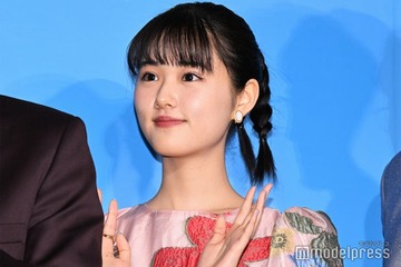 原菜乃華、花柄ドレスで美背中大胆披露「プリンセスすぎる」「儚い」と絶賛の声 画像