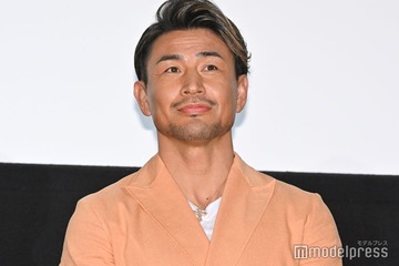 魔裟斗、長女の13歳誕生日を2ショットで祝福「輪郭が奥様そっくり」「絶対美人さん」の声 画像