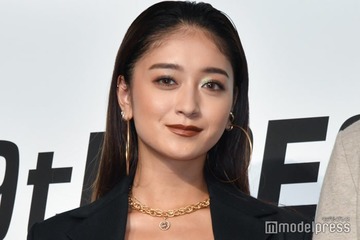 みちょぱ、美背中際立つ旅行ショット公開「日焼け良い感じ」「後ろ姿も素敵」の声 画像