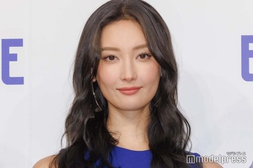 菜々緒、圧巻美脚輝くショーパン姿「色っぽい」「雰囲気違う」の声 画像
