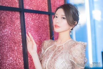 【#キャバクラで働く理由】父の他界…8年間の闘病中に親孝行「悔いはない」美容部員として働いた過去も明かす──札幌すすきの・椿ここ 画像