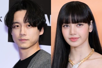 坂口健太郎、BLACKPINKグッズ装備でリサと2ショット「強すぎる」「ライブいたの？」と驚きの声 画像