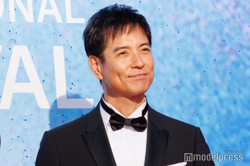 沢村一樹、息子たちとの3ショット公開「イケメンすぎる」「遺伝子が強い」と反響 画像