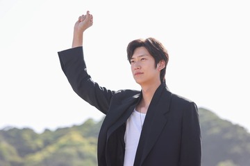 ナ・イヌ、日本語での芝居に初挑戦 清原果耶＆成田凌との信頼関係も「学ばせてもらっている」【初恋DOGs】 画像