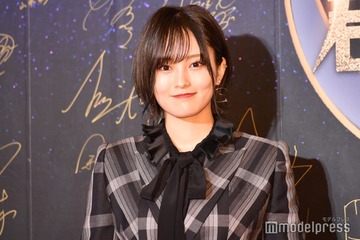 山本彩、ノースリミニワンピで素肌輝く 32歳誕生日報告に反響「美しい」「ずっと憧れ」 画像